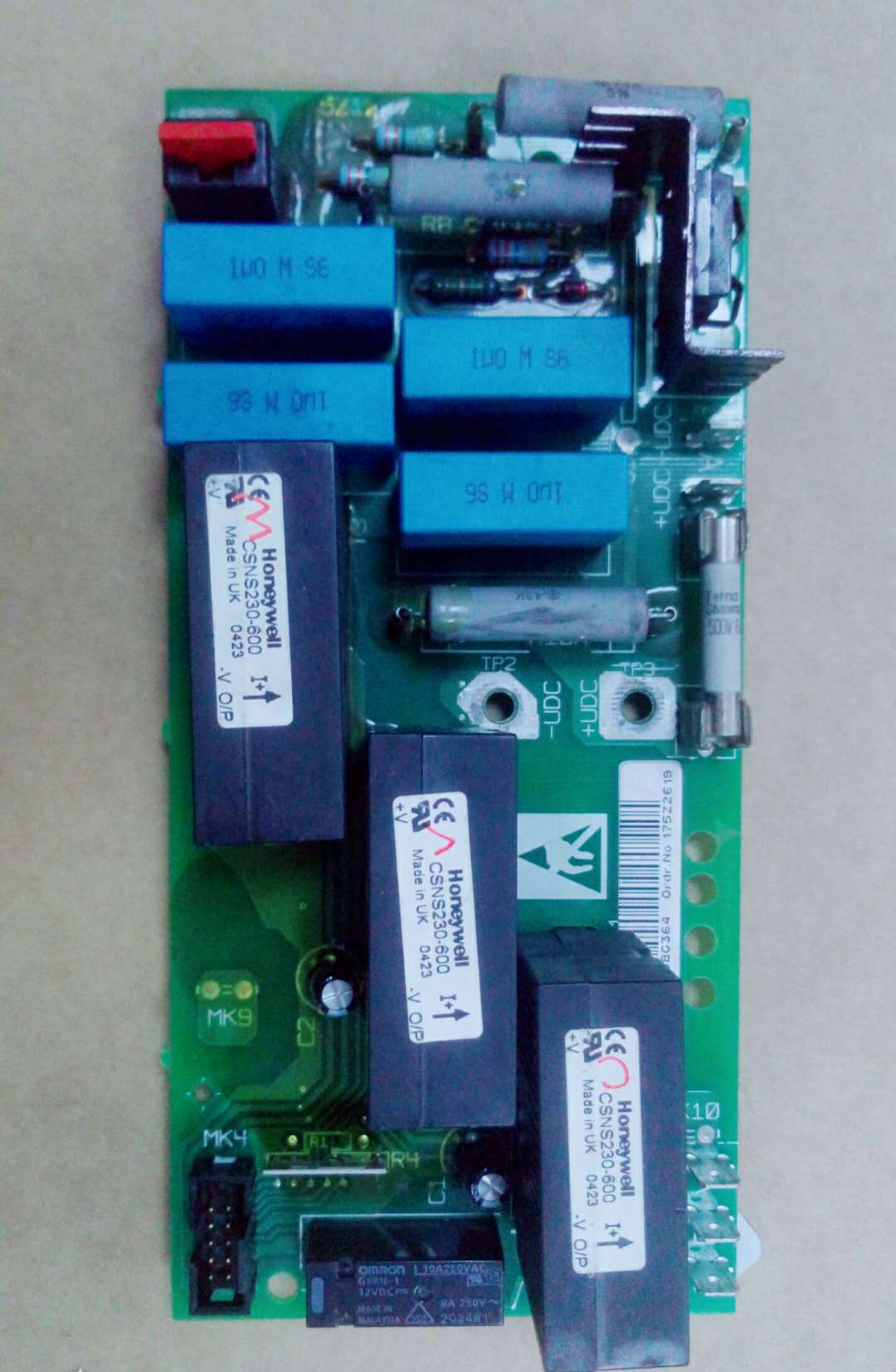 丹佛斯變頻器配件，價(jià)格特惠，檢測(cè)卡現(xiàn)貨